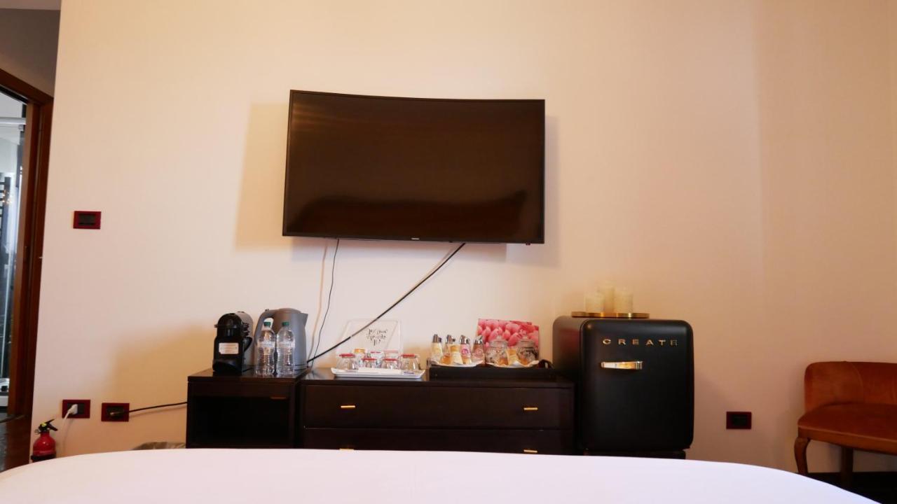 An Deluxe Suites Анкона Экстерьер фото